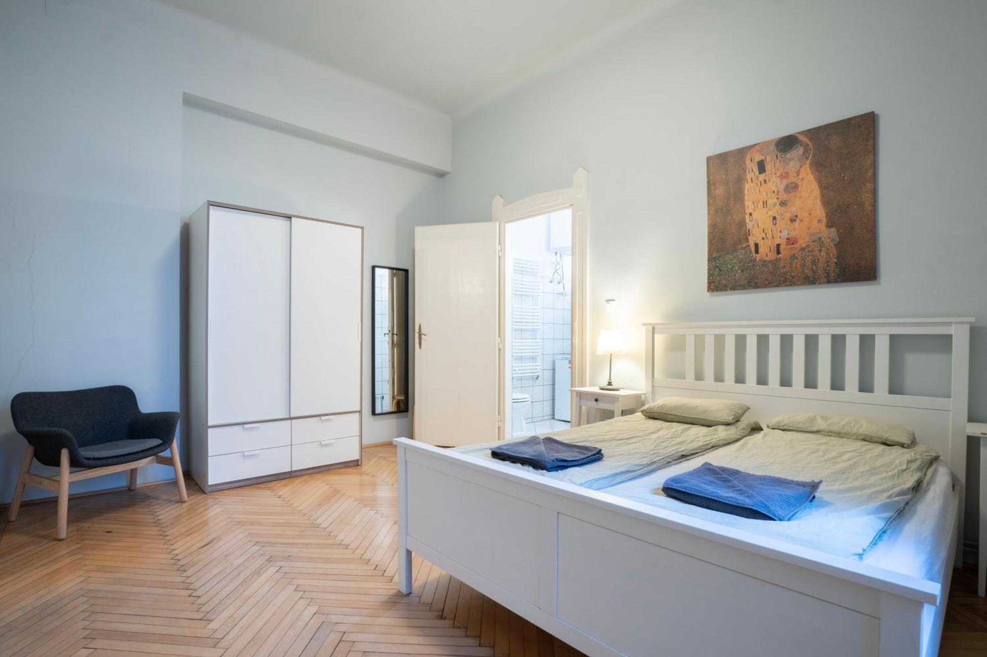 Super Comfort Apartment With 3 Rooms Next To Opera Budapeşte Dış mekan fotoğraf
